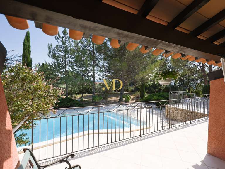 Villa Saint-Saturnin-lès-Apt - 3 bedrooms - 170m²