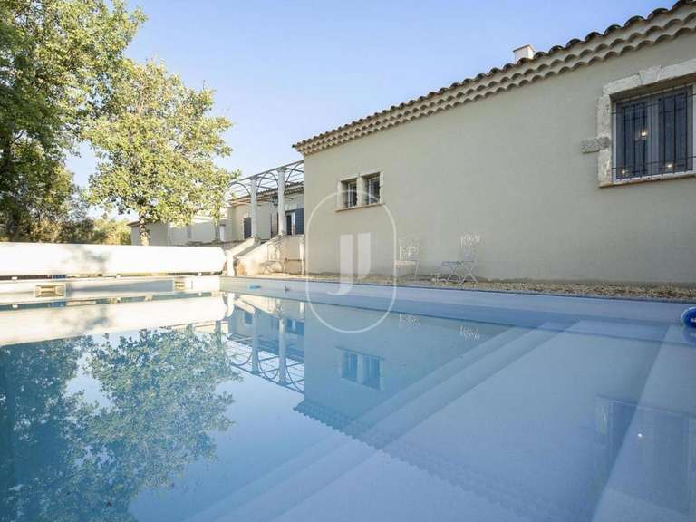 Villa Saint-Saturnin-lès-Apt - 5 chambres - 230m²