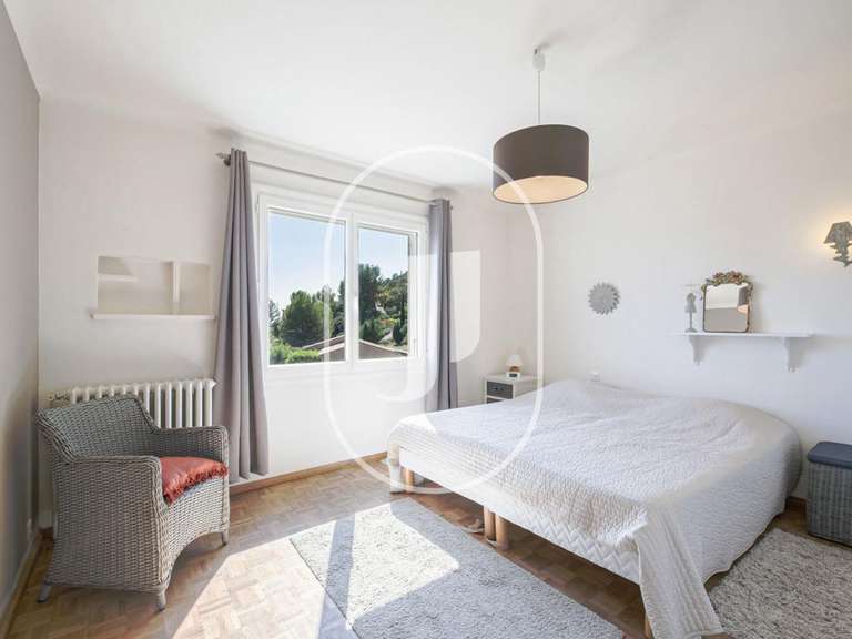 Villa Saint-Saturnin-lès-Apt - 5 chambres - 160m²