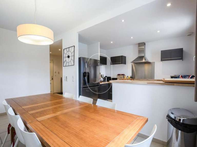 Villa Saint-Saturnin-lès-Apt - 4 chambres - 157m²