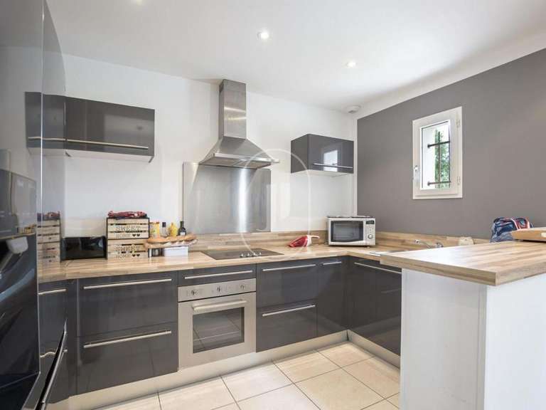 Villa Saint-Saturnin-lès-Apt - 4 bedrooms - 157m²