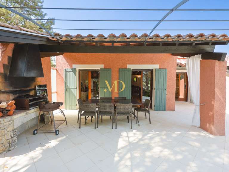 Villa Saint-Saturnin-lès-Apt - 3 chambres - 170m²