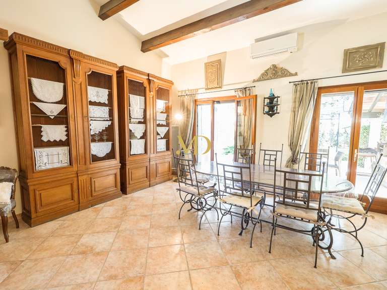 Villa Saint-Saturnin-lès-Apt - 3 chambres - 170m²