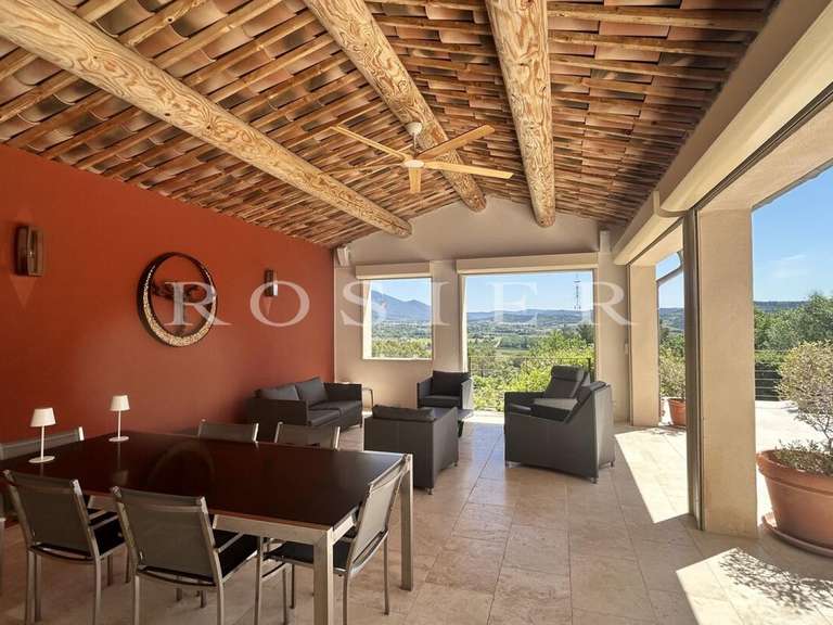 Villa Saint-Saturnin-lès-Apt - 5 chambres - 325m²