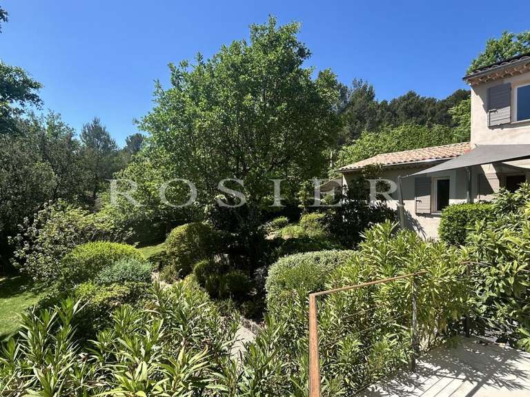 Villa Saint-Saturnin-lès-Apt - 5 chambres - 325m²