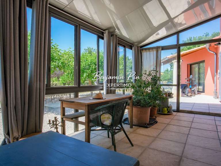 Villa Saint-Saturnin-lès-Apt - 3 bedrooms - 161m²