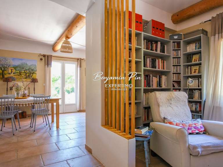 Villa Saint-Saturnin-lès-Apt - 3 bedrooms - 161m²