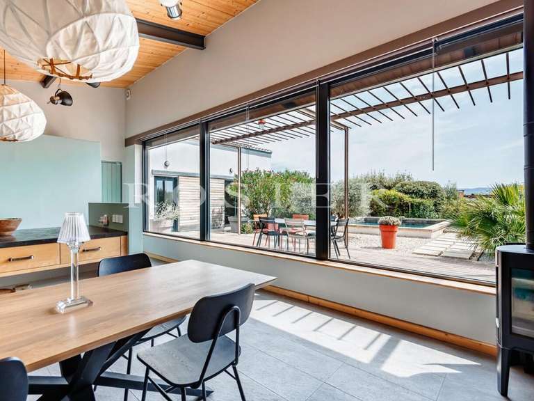 Villa Saint-Saturnin-lès-Apt - 3 chambres - 98m²