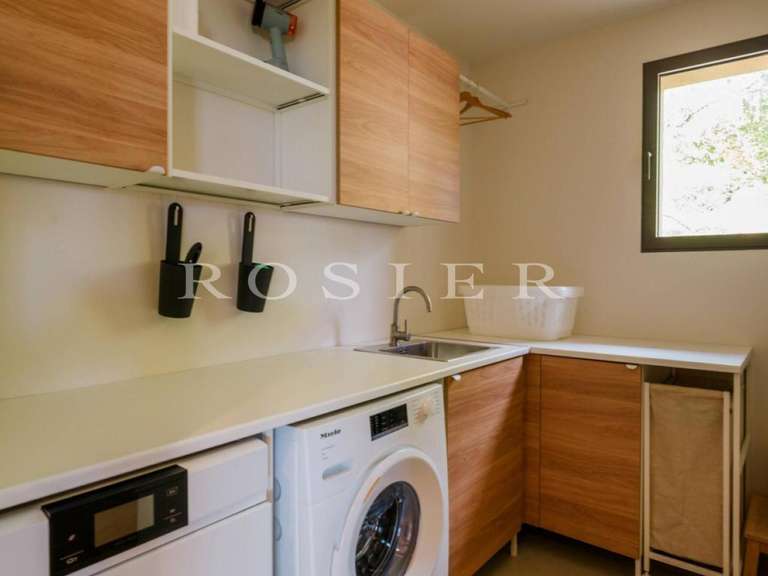Villa Saint-Saturnin-lès-Apt - 5 chambres - 232m²