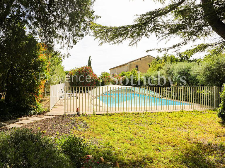 Sale House Saint-Saturnin-lès-Avignon - 5 bedrooms