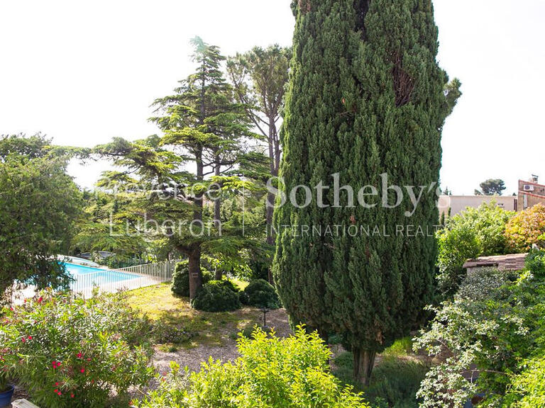 Sale House Saint-Saturnin-lès-Avignon - 5 bedrooms