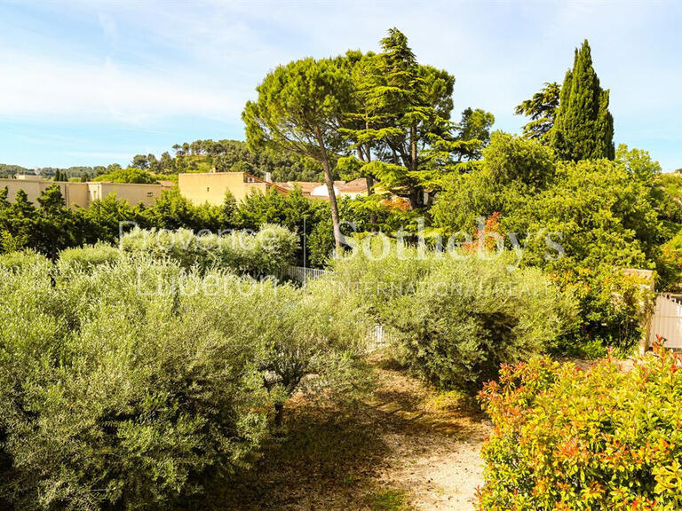 Sale House Saint-Saturnin-lès-Avignon - 5 bedrooms