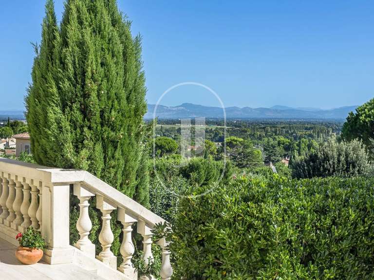 Villa Saint-Saturnin-lès-Avignon - 3 chambres - 135m²