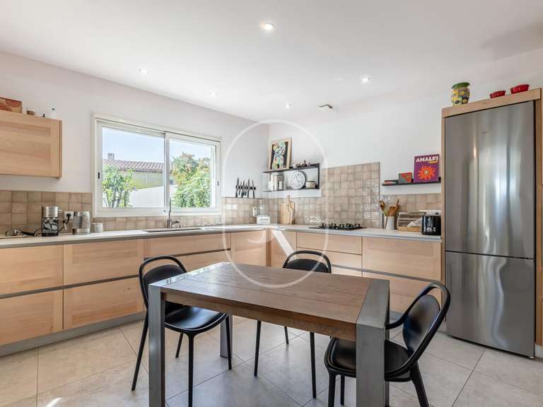 Villa Saint-Saturnin-lès-Avignon - 3 chambres - 135m²