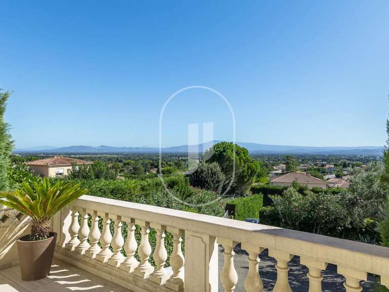 Villa Saint-Saturnin-lès-Avignon - 3 chambres - 135m²