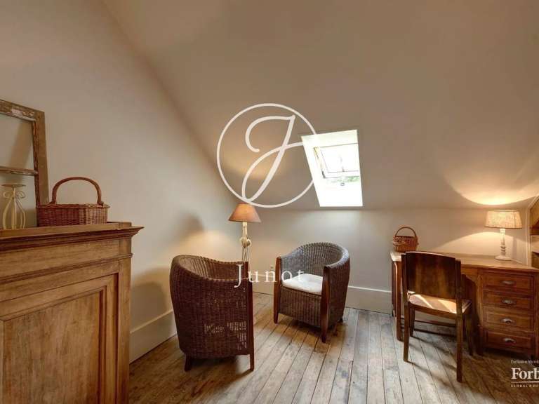 Manor Saint-Saulge - 9 bedrooms - 486m²