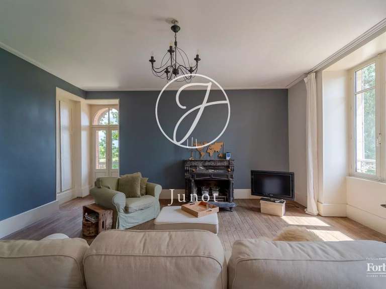 Manor Saint-Saulge - 9 bedrooms - 486m²
