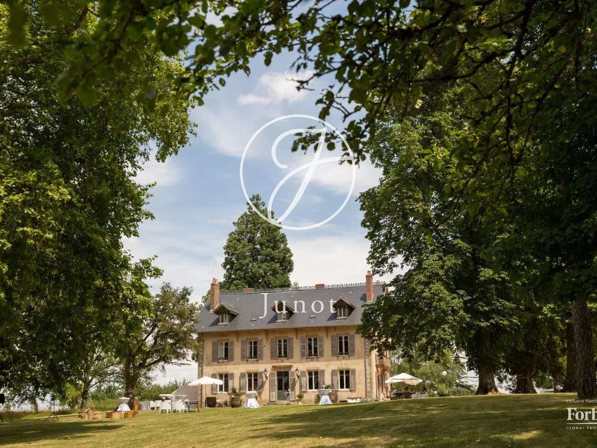 Manor Saint-Saulge