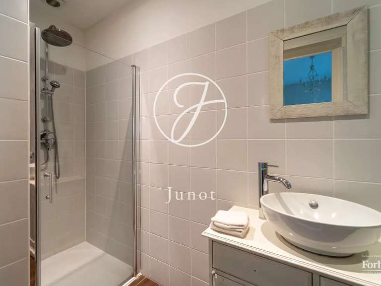 Manor Saint-Saulge - 9 bedrooms - 486m²