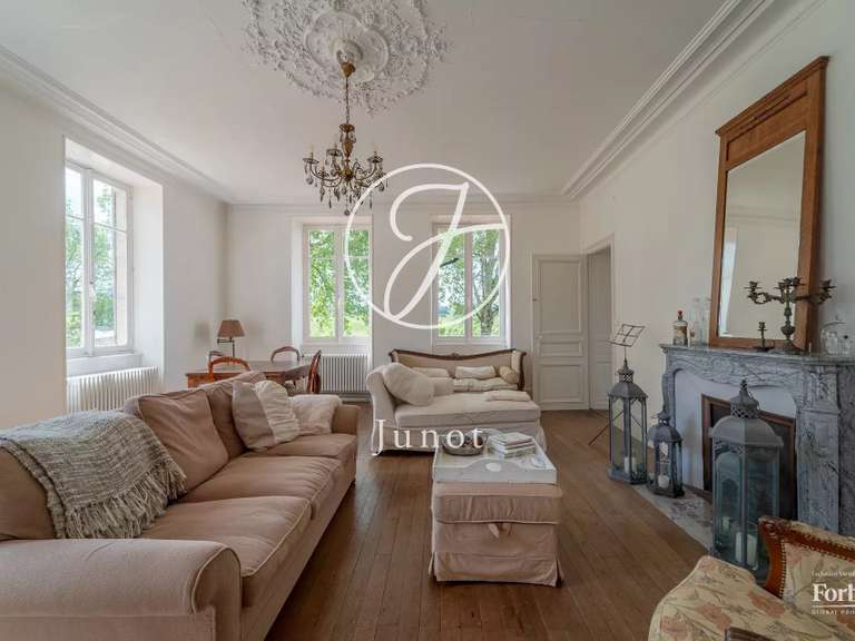 Manor Saint-Saulge - 9 bedrooms - 486m²