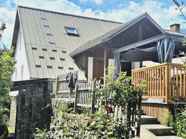 Maison Saint-Sauveur - 10 chambres - 378m²