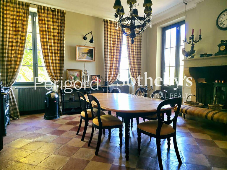 Château Saint-Sauveur-de-Meilhan - 15 chambres - 1076m²