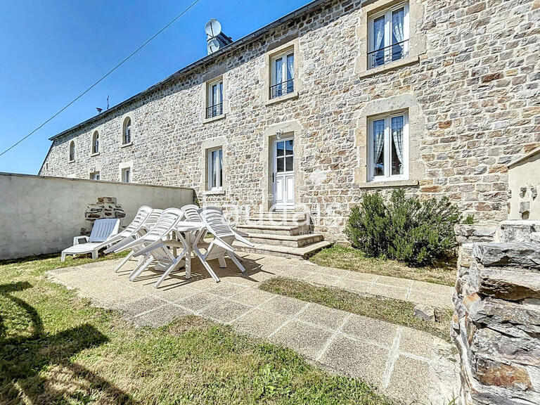 Maison Saint-Sauveur-le-Vicomte - 16 chambres