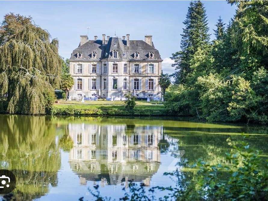 Château Saint-Sauveur-Villages