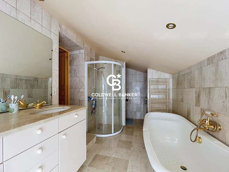 Propriété Saint-Savinien - 6 chambres - 620m²