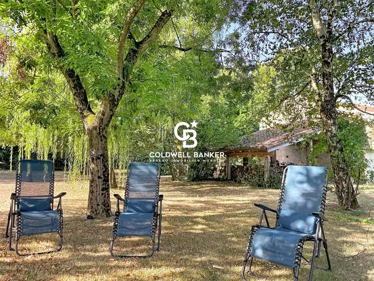 Propriété Saint-Savinien - 6 chambres - 620m²