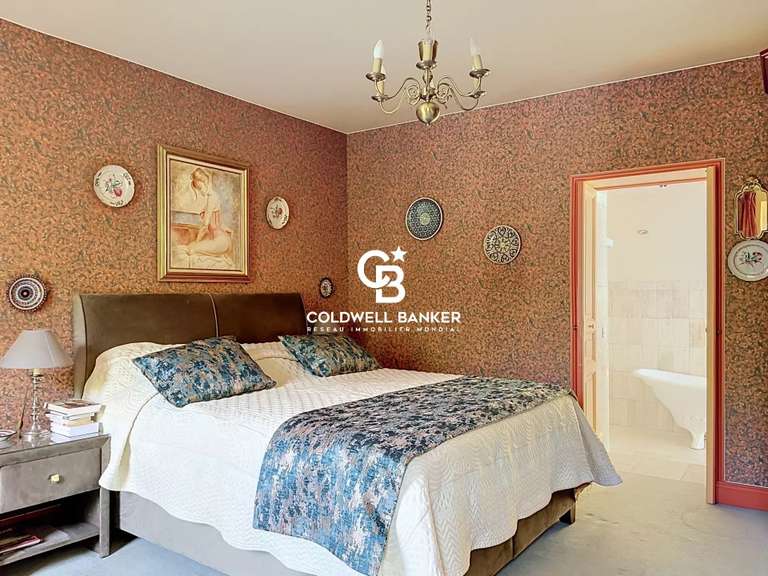 Propriété Saint-Savinien - 6 chambres - 620m²