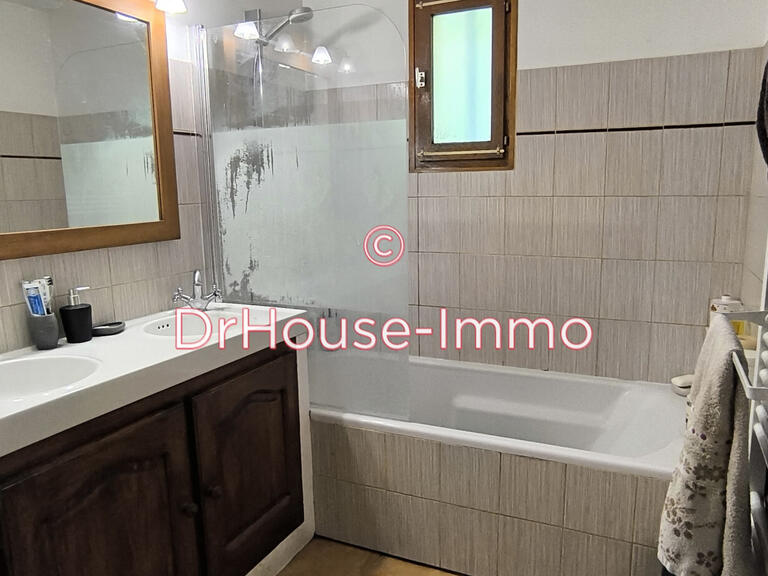 Villa Saint-Savournin - 5 bedrooms - 120m²