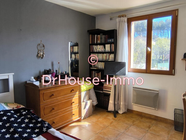 Villa Saint-Savournin - 5 bedrooms - 120m²