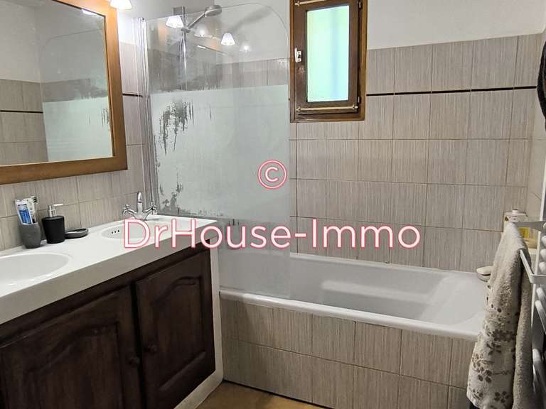 Villa Saint-Savournin - 5 bedrooms - 120m²