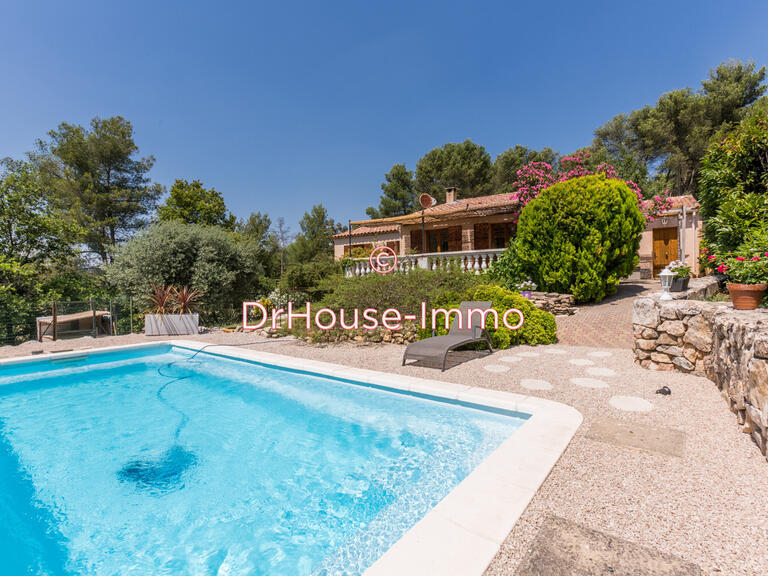 Villa Saint-Savournin - 3 bedrooms - 100m²