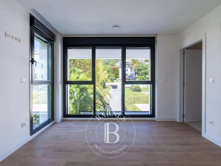 Appartement Saint-Sébastien - 4 chambres - 232m²