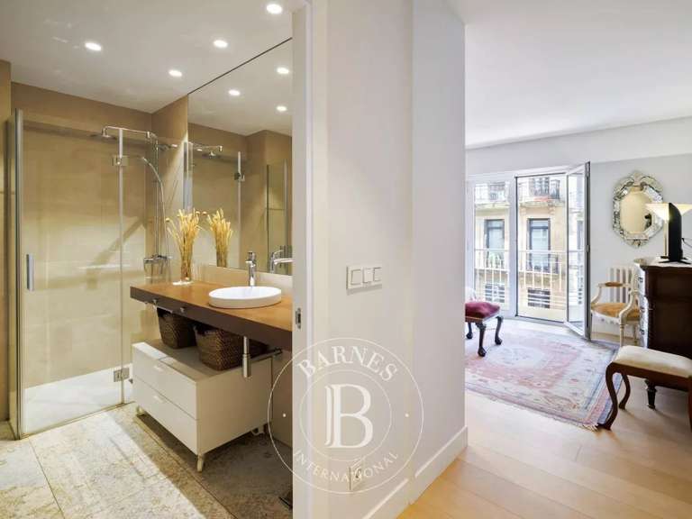 Appartement Saint-Sébastien - 4 chambres - 160m²