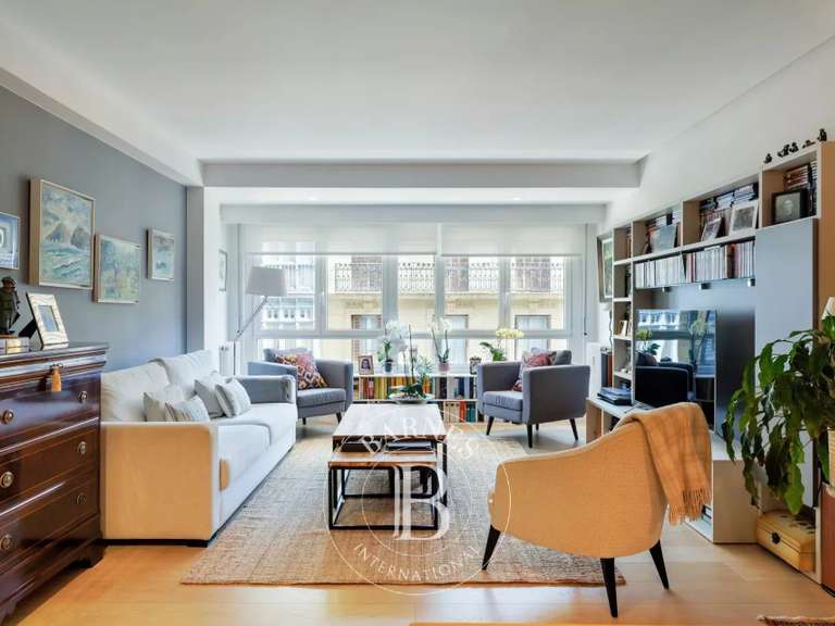 Appartement Saint-Sébastien - 4 chambres - 160m²
