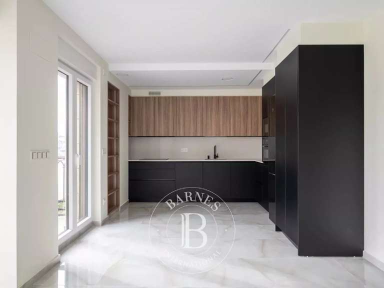 Appartement Saint-Sébastien - 1 chambre - 74m²