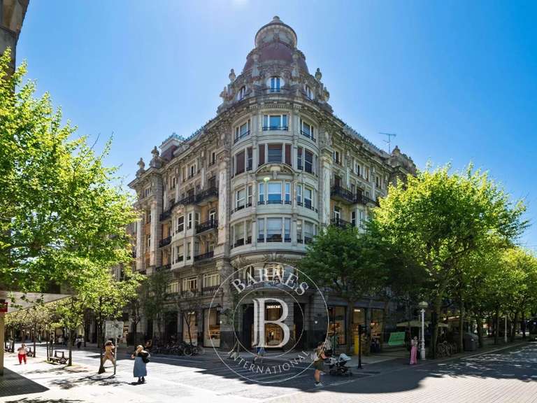 Appartement Saint-Sébastien - 4 chambres - 245m²