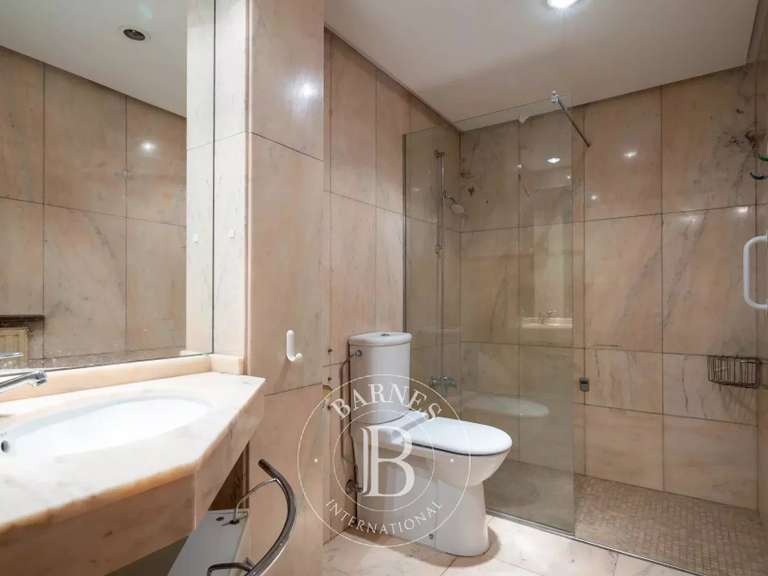 Appartement Saint-Sébastien - 5 chambres - 160m²