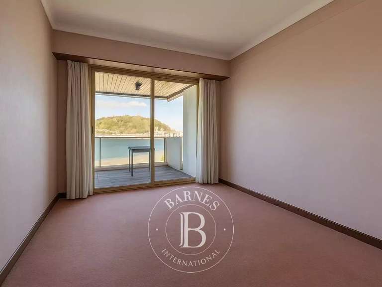 Appartement Saint-Sébastien - 5 chambres - 160m²