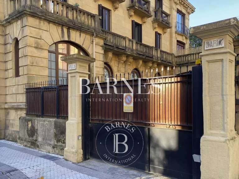 Appartement Saint-Sébastien - 5 chambres - 174m²