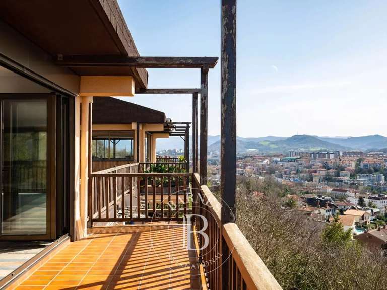 Appartement Saint-Sébastien - 6 chambres - 423m²