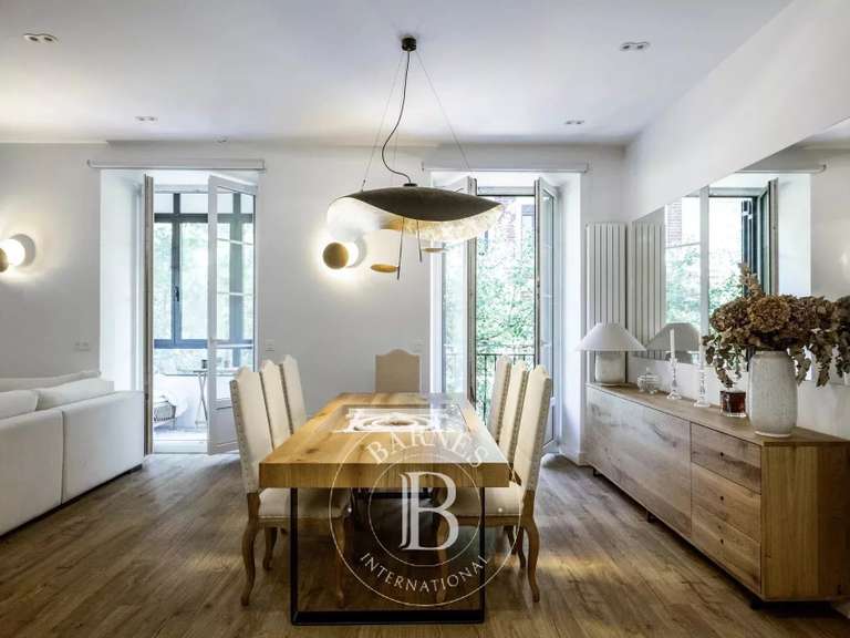Appartement Saint-Sébastien - 3 chambres - 166m²