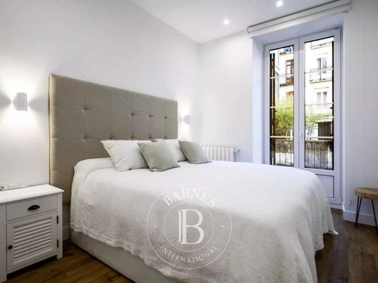 Appartement Saint-Sébastien - 3 chambres - 166m²
