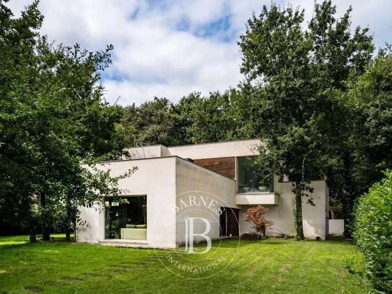 Maison Saint-Sébastien - 6 chambres - 330m²
