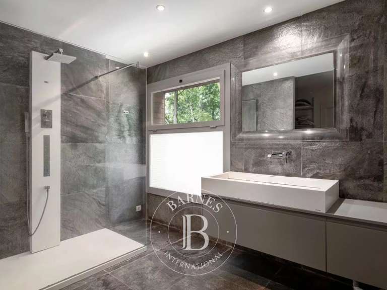 Maison Saint-Sébastien - 6 chambres - 330m²
