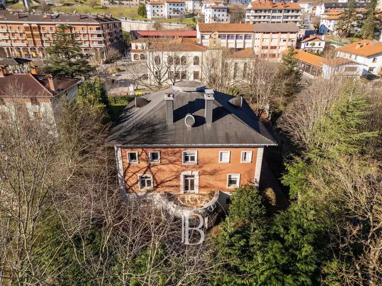 Maison Saint-Sébastien - 7 chambres - 1720m²