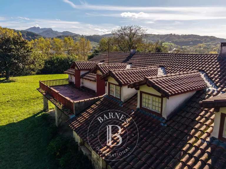 Maison Saint-Sébastien - 8 chambres - 750m²